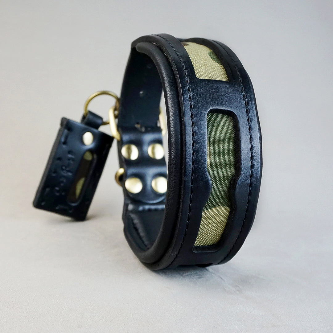 Military collar - M: neck between 38-48cm/ 5cm wide, for Medium and Large Dogs.